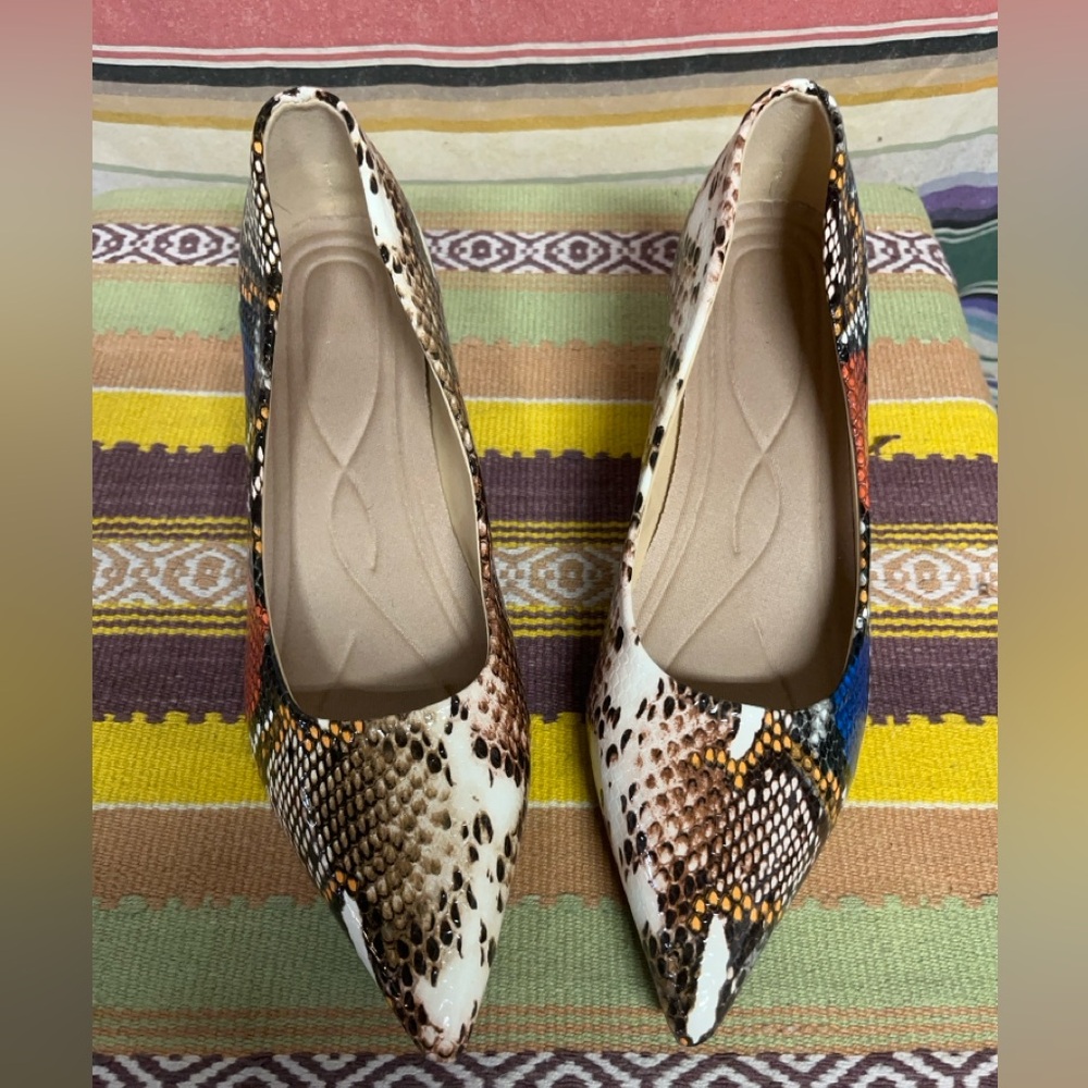 Colorful snakeskin pumps square heel